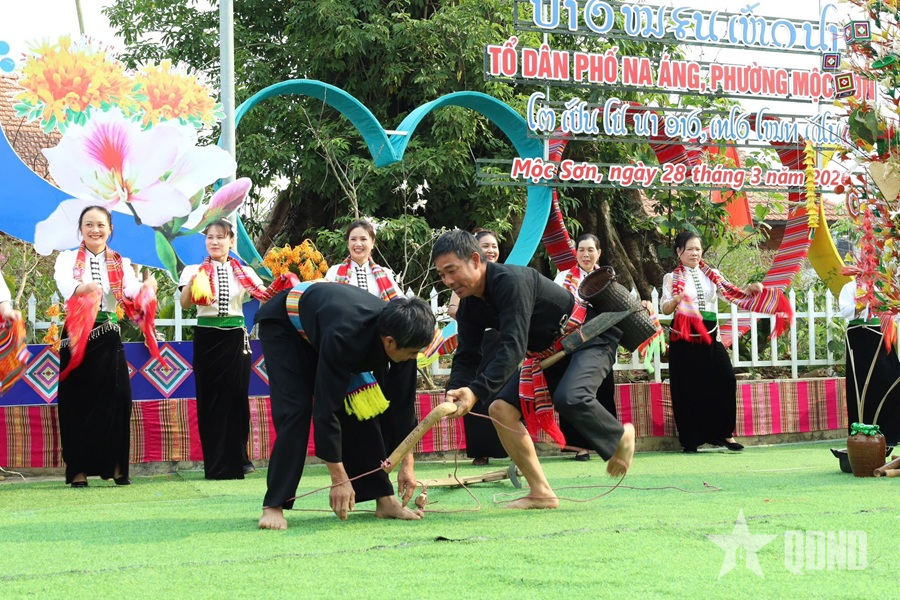 Nhớ về Lễ hội Hết Chá